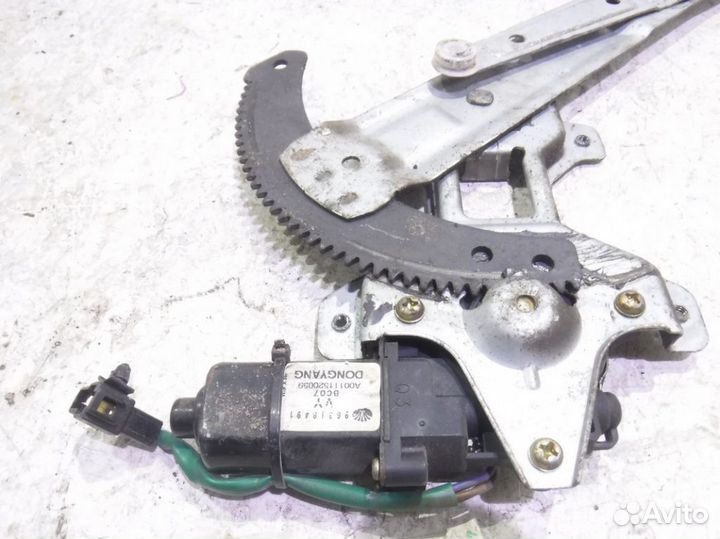 Стеклоподъемник электрический передний правый