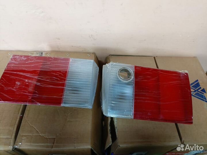 Фонарь в крышку багажника Аudi 100 c4