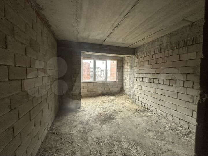 2-к. квартира, 77 м², 6/9 эт.