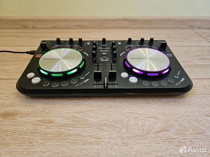 DJ-контроллер DDJ Wego-K
