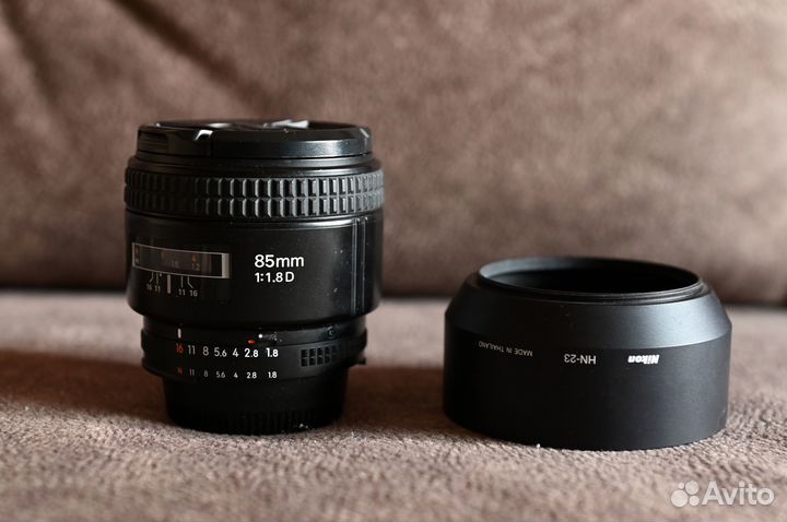 Объектив Nikon 85mm f/1.8D AF Nikkor