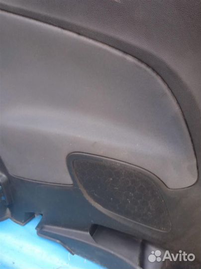 Обшивка салона.задняя левая 3 двери Opel Astra J