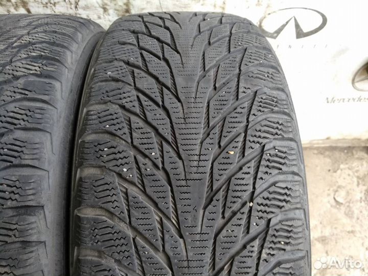 Nokian Tyres Hakkapeliitta R2 235/55 R17 103R