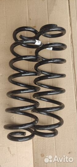 Пружина задняя Volkswagen Tiguan 2