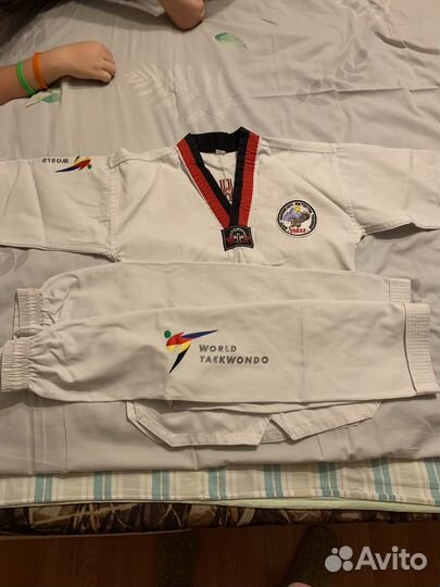 Форма для тхэквондо 140
