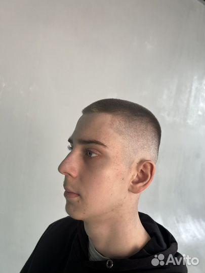 Модель на стрижку