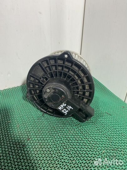 Мотор отопителя печки Mazda 6 GG