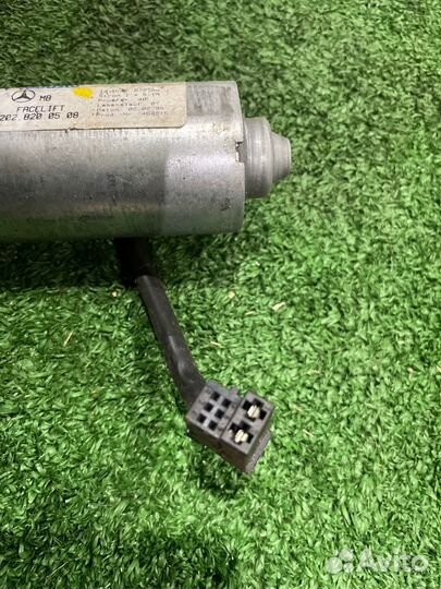 Моторчик сдвижного люка Mercedes-Benz E-Class W210