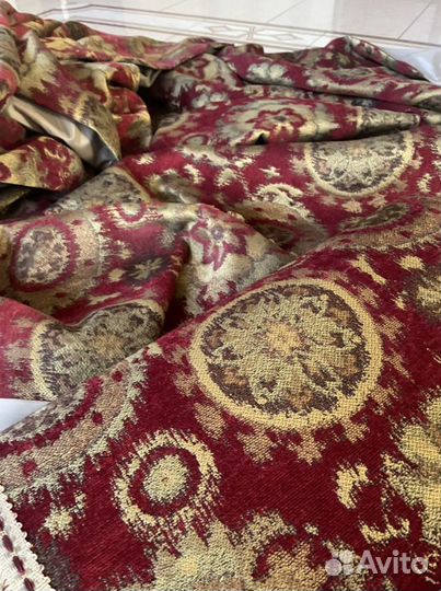 Шторы с ламбрекеном гобеленовые Бельгия