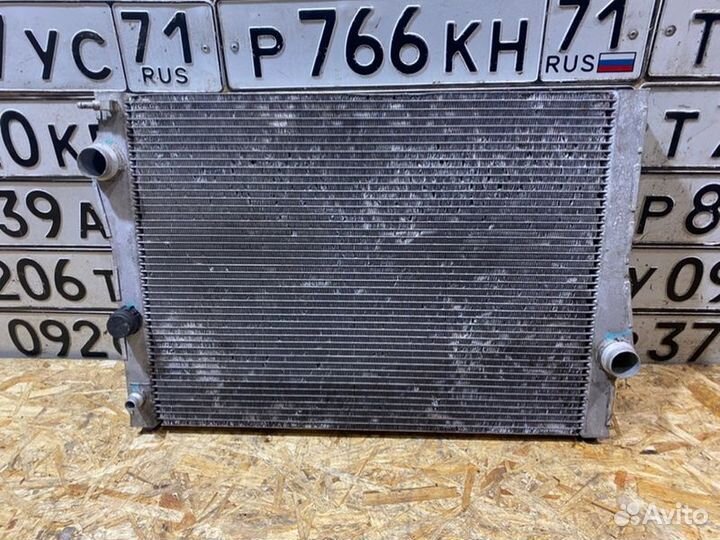 Радиатор охлаждения Bmw X5 E70 3.0 2011