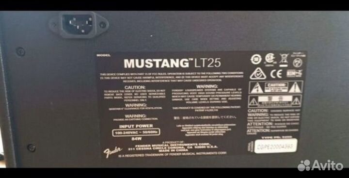 Комбик fender mustang LT25