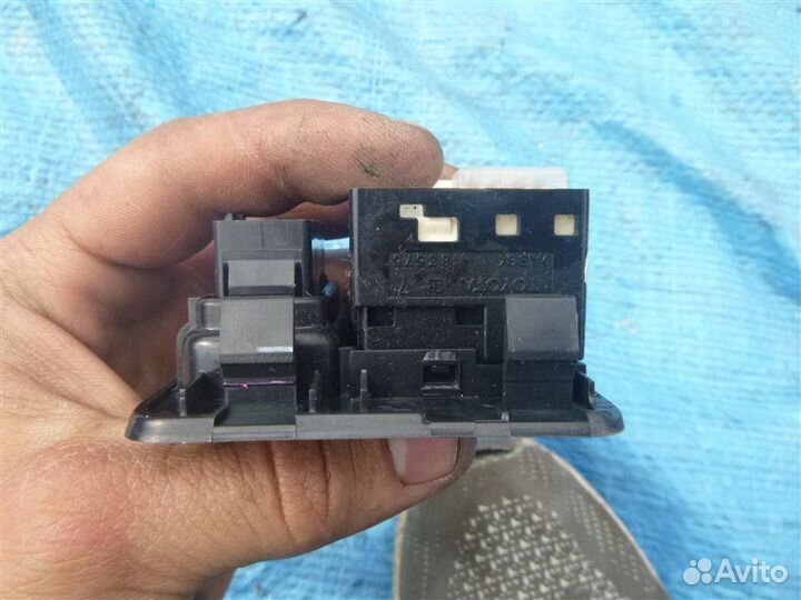 Блок управления зеркалами Toyota Harrier ACU30