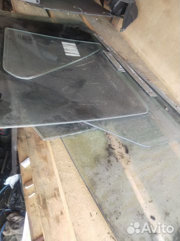 Стекло двери Волга 31105