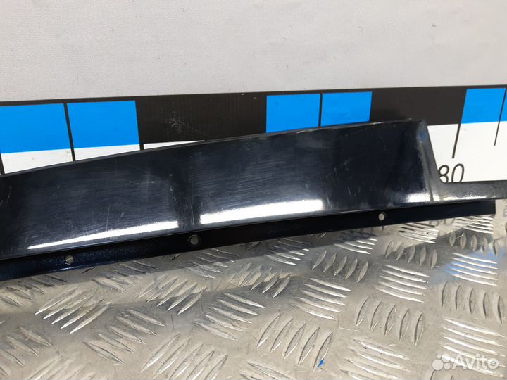 Б/У Накладка двери задней правой вертикальн#001