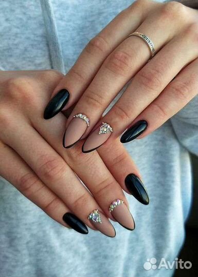 Маникю,педикюр