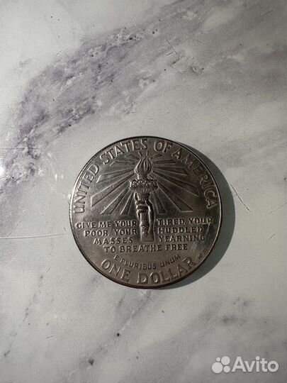 Серебряная монета один доллар моргана