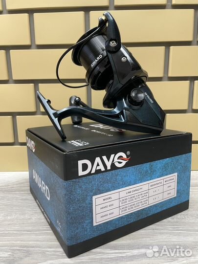 Катушка карповая Dayo Award 9000 бесконечный винт
