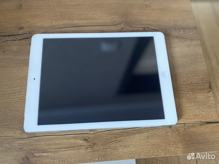 Планшет apple iPad air