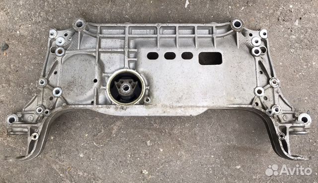 Подрамник vw Tiguan passat b7