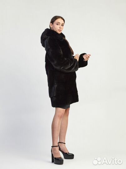Шуба норковая б/у wirona 46р поперечка с капюшоном