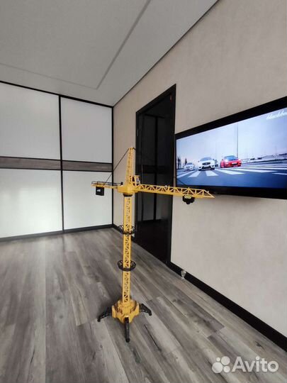 Башенный кран игрушка на радиоуправлении