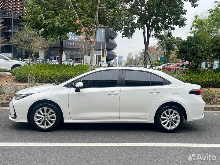 Toyota Corolla 1.2 CVT, 2020, 30 000 км