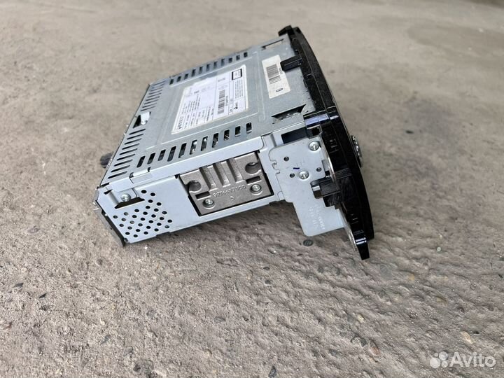 Магнитола Рено Логан 2