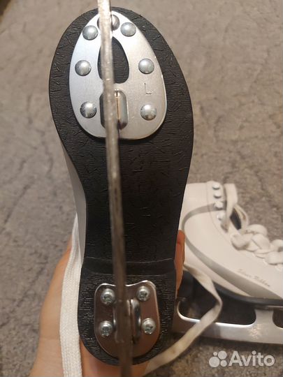Коньки фигурные детские 27 размер