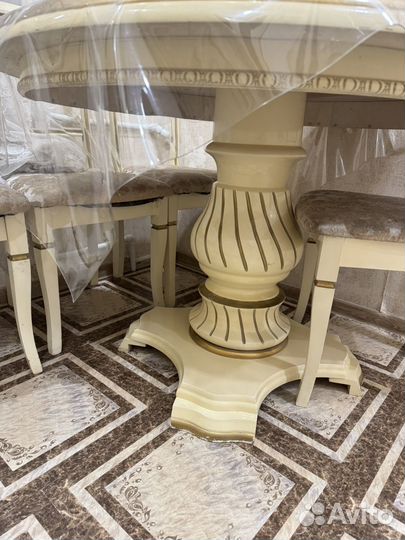 Стол кухонный круглый