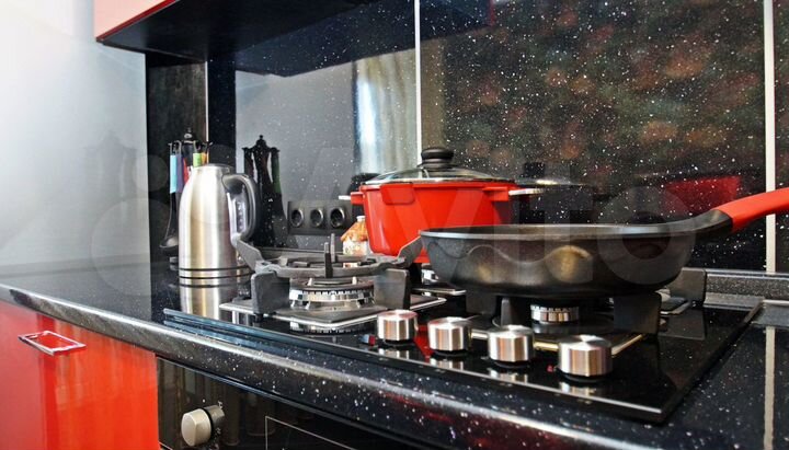 2-к. квартира, 54 м², 6/10 эт.