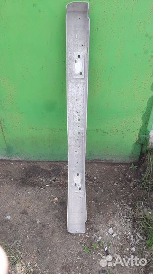 Усилитель переднего бампера на BMW E34 520