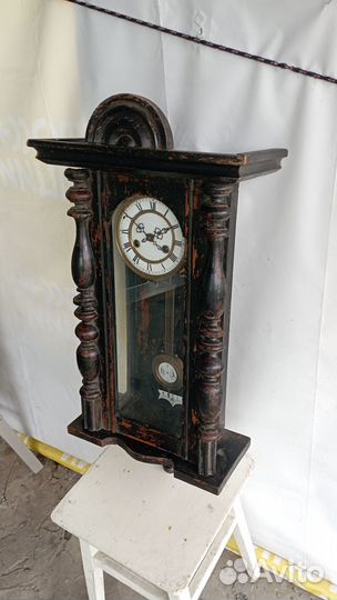 Старинные настенные часы