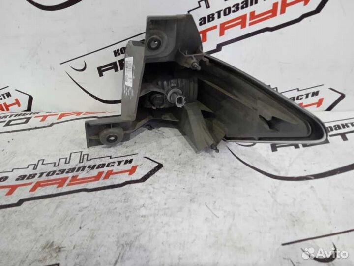 Фонарь nissan elgrand PE52 PNE52 TE52 TNE52 8503 б