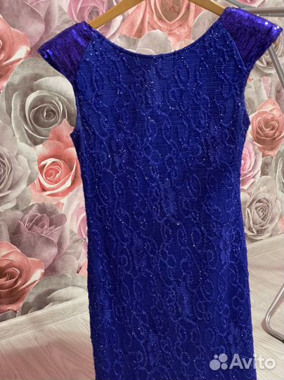 Вечернее платье