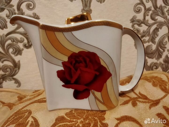 Чайник заварочный фарфоровый