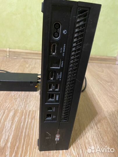 Xbox one 500 gb + джойстик