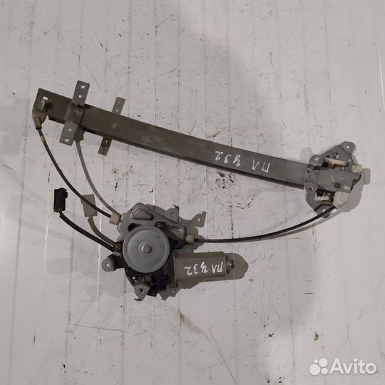 Стеклоподъемный механизм передний левый Nissan