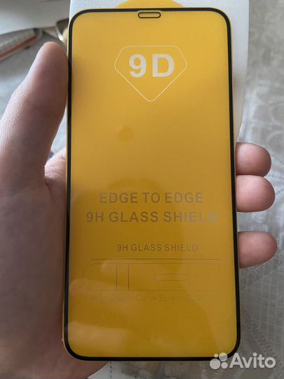 Защитное стекло iPhone 11