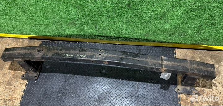 Усилитель бампера передний Nissan Qashqai 1.5 2008