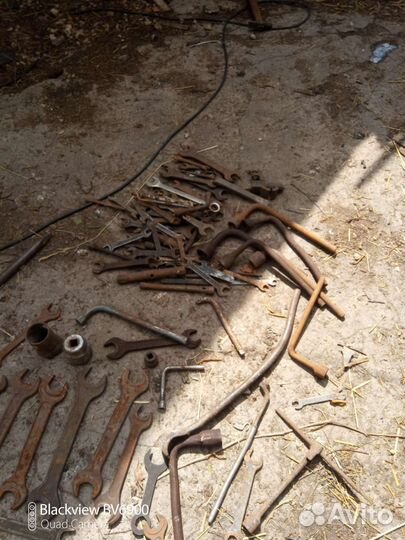 Набор ключей и головок бу