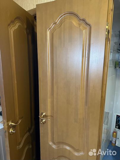 Межкомнатные двери из массива б/у