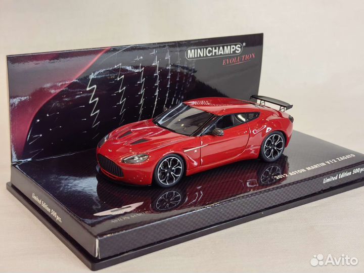 Модель Aston Martin v12 Zagato от Minichamps