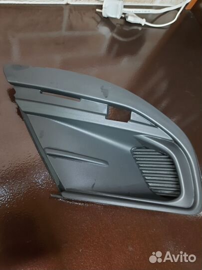 Заглушка туманки LADA Granta FL 2018-2023 год