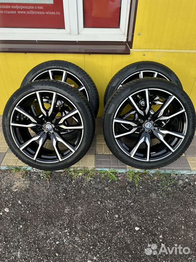 Зимний комплект колесо R22 оригинал Bmw x7 G07