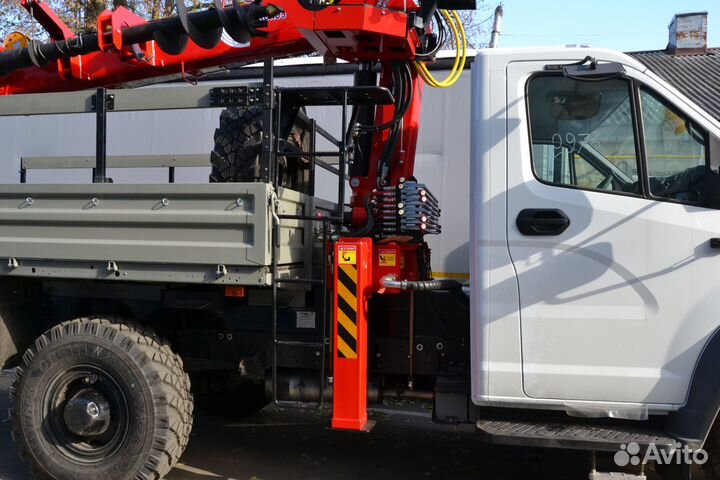 ГАЗ Садко Next С41A23 с КМУ, 2023