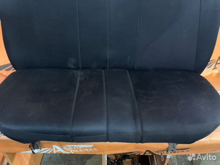 Сидение заднее Daewoo Nexia седан 8кл