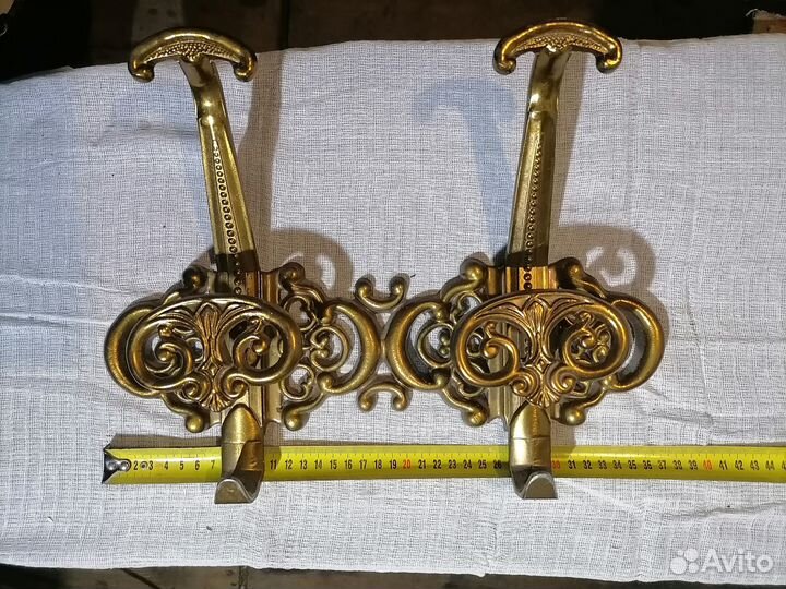 Вешалка настенная в прихожую литьё СССР