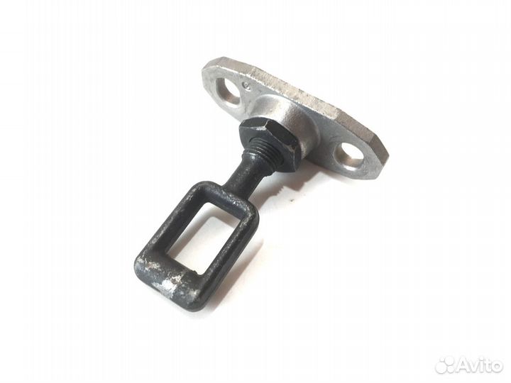 Крюк замка багажника Porsche Cayenne