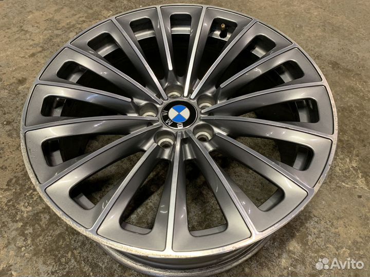 Передний диск BMW 7 F01 r19 252 style оригинал