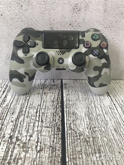 DualShock PS4 геймпад